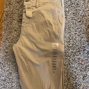 American eagle khakis new with tags 30x32